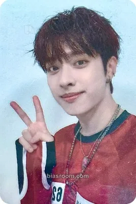 Gaon Livelock Photocard - Xdinary Heroes - Xdinary Heroes K-pop photocard
