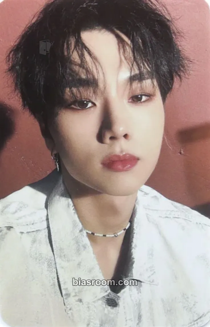 Jungsu Livelock Photocard - Xdinary Heroes - Xdinary Heroes K-pop photocard