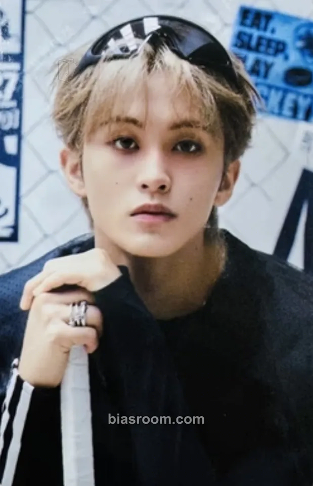 Mark 2026 Season’s Greetings Photocard - NCT 127 - NCT 127 K-pop photocard