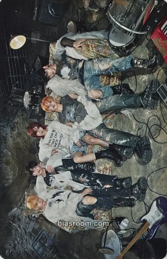 The Name Chapter: Freefall Photocard - TOMORROW X TOGETHER - TOMORROW X TOGETHER K-pop photocard