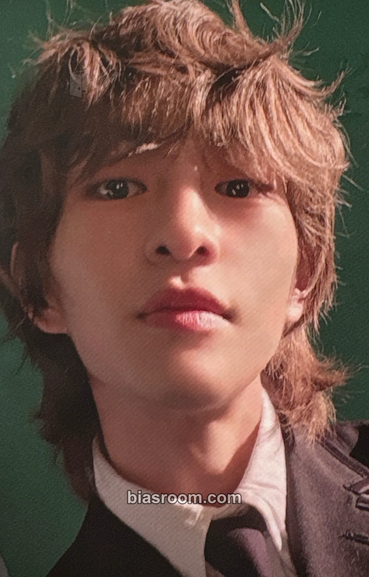 Onew HARD - The 8th Album Photocard - SHINee - SHINee K-pop photocard