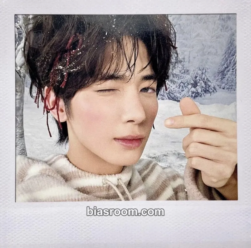 Taehyun 誓い (CHIKAI) Photocard - TOMORROW X TOGETHER - TOMORROW X TOGETHER K-pop photocard