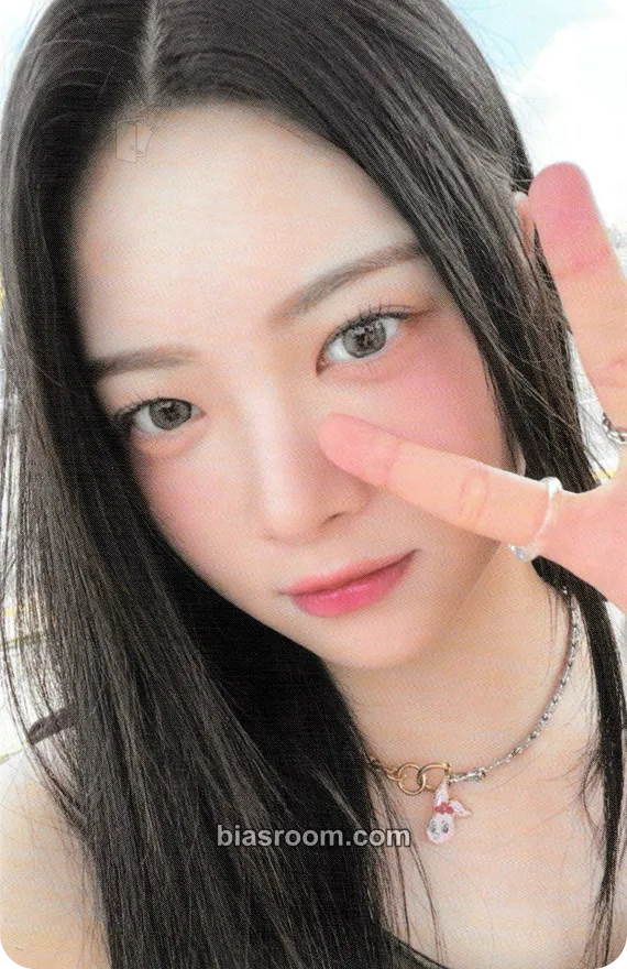 Hong Eunchae ANTIFRAGILE Photocard - LE SSERAFIM - LE SSERAFIM K-pop photocard