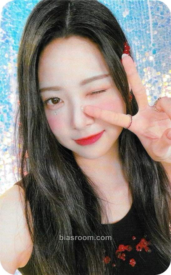 Hong Eunchae ANTIFRAGILE Photocard - LE SSERAFIM - LE SSERAFIM K-pop photocard
