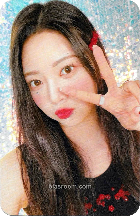 Hong Eunchae ANTIFRAGILE Photocard - LE SSERAFIM - LE SSERAFIM K-pop photocard