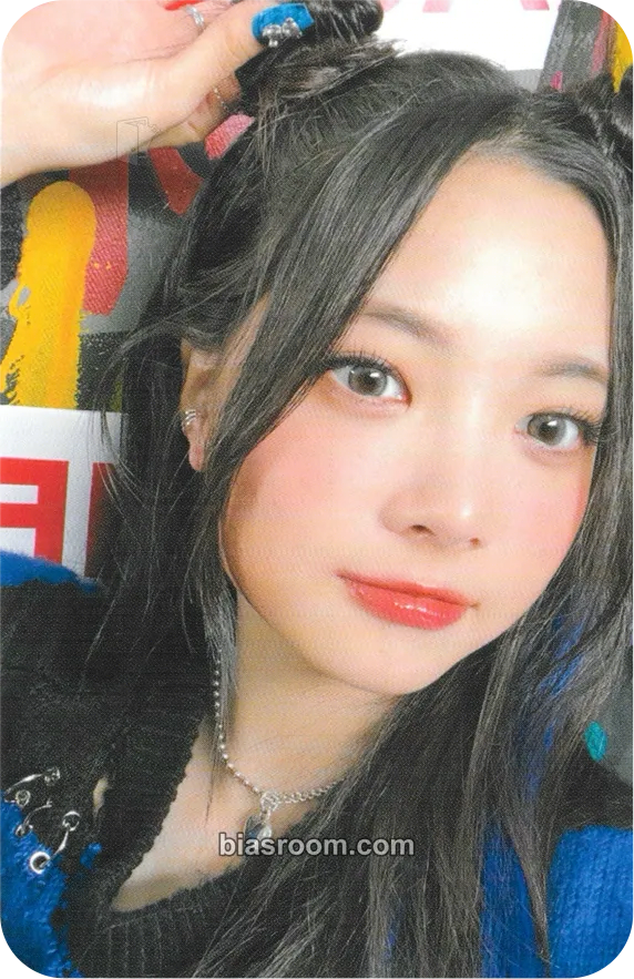 Hong Eunchae ANTIFRAGILE Photocard - LE SSERAFIM - LE SSERAFIM K-pop photocard