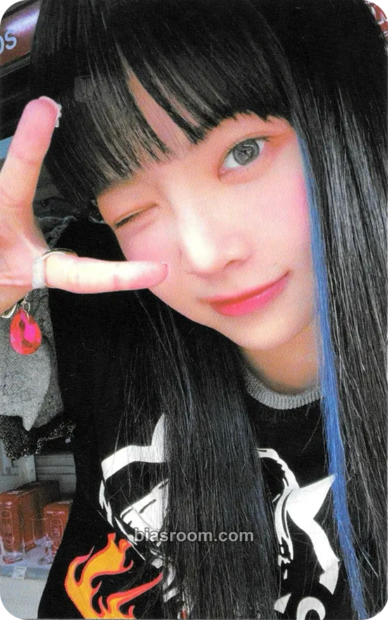 Hong Eunchae ANTIFRAGILE Photocard - LE SSERAFIM - LE SSERAFIM K-pop photocard