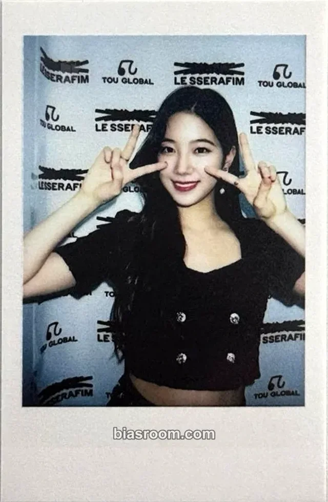 LE SSERAFIM - Kazuha - FEARLESS Album event tou global polaroid