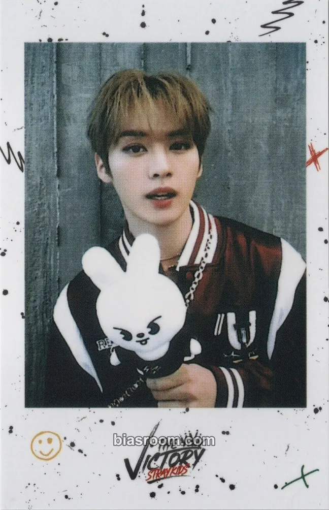 Lee Know The Victory Pop-Up Store Photocard - Stray Kids - Stray Kids K-pop photocard