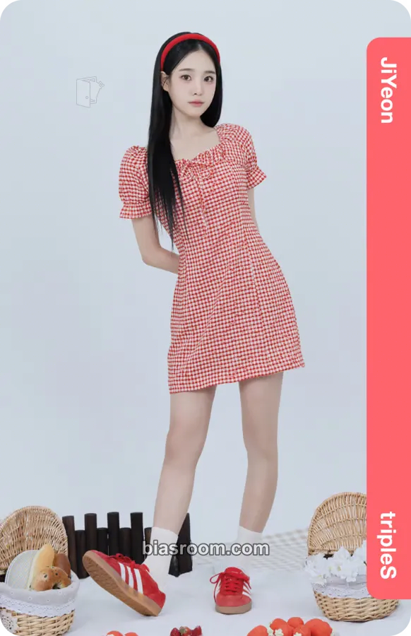 Jiyeon Atom02 Physical Objekts Photocard - tripleS - tripleS K-pop photocard