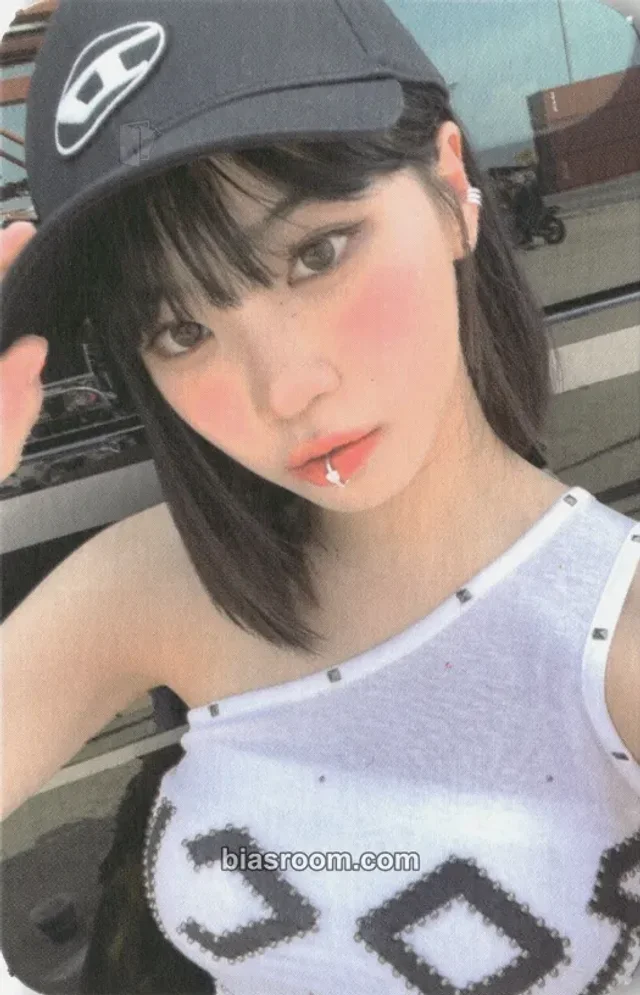 LE SSERAFIM - Kim Chaewon - ANTIFRAGILE Album album photocard weverse album version