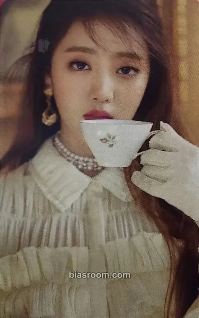 (G)I-DLE - Miyeon - I Made Album cubee photocard set merch photocard non-selfie concept photocard
