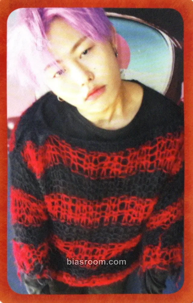 Block B - U-Kwon - Montage Album red border