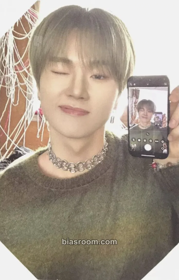 Jungsu Troubleshooting Photocard - Xdinary Heroes - Xdinary Heroes K-pop photocard