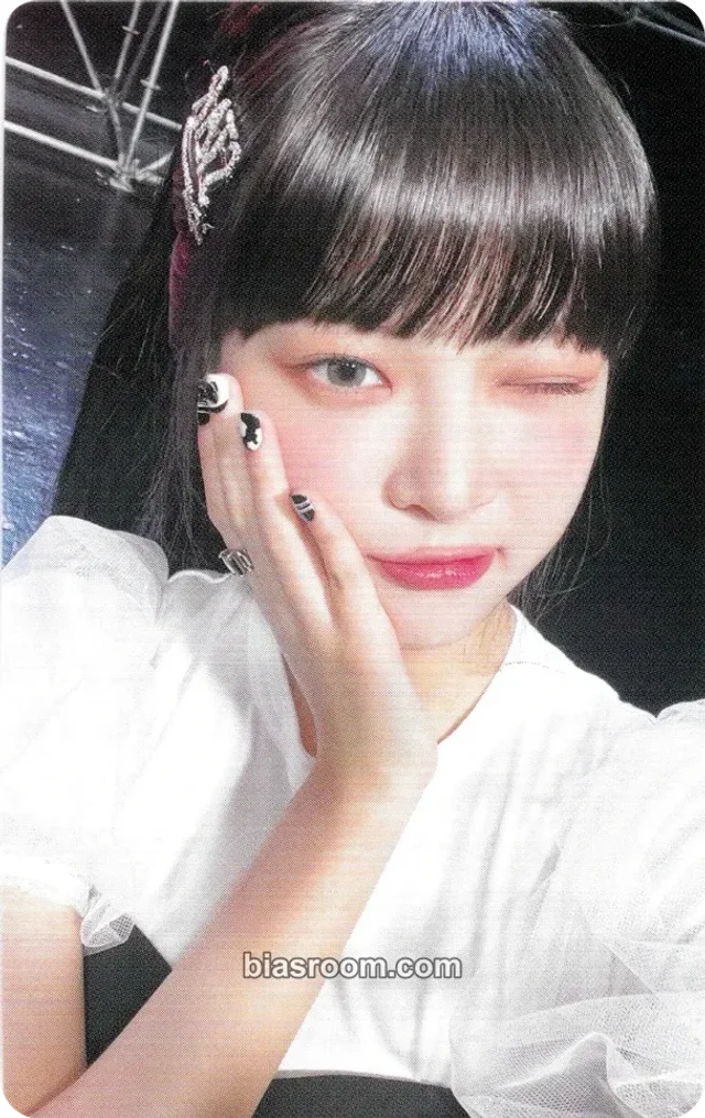 LE SSERAFIM - Hong Eunchae - FEARLESS (Japanese Ver.) Album album photocard solo jacket version