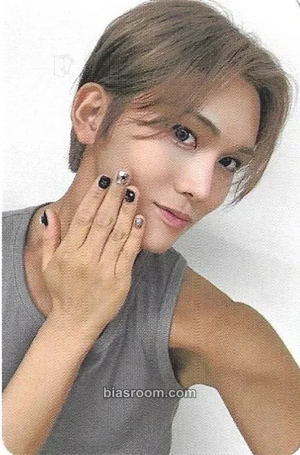 Hyun I ONE Photocard - XLOV - XLOV K-pop photocard