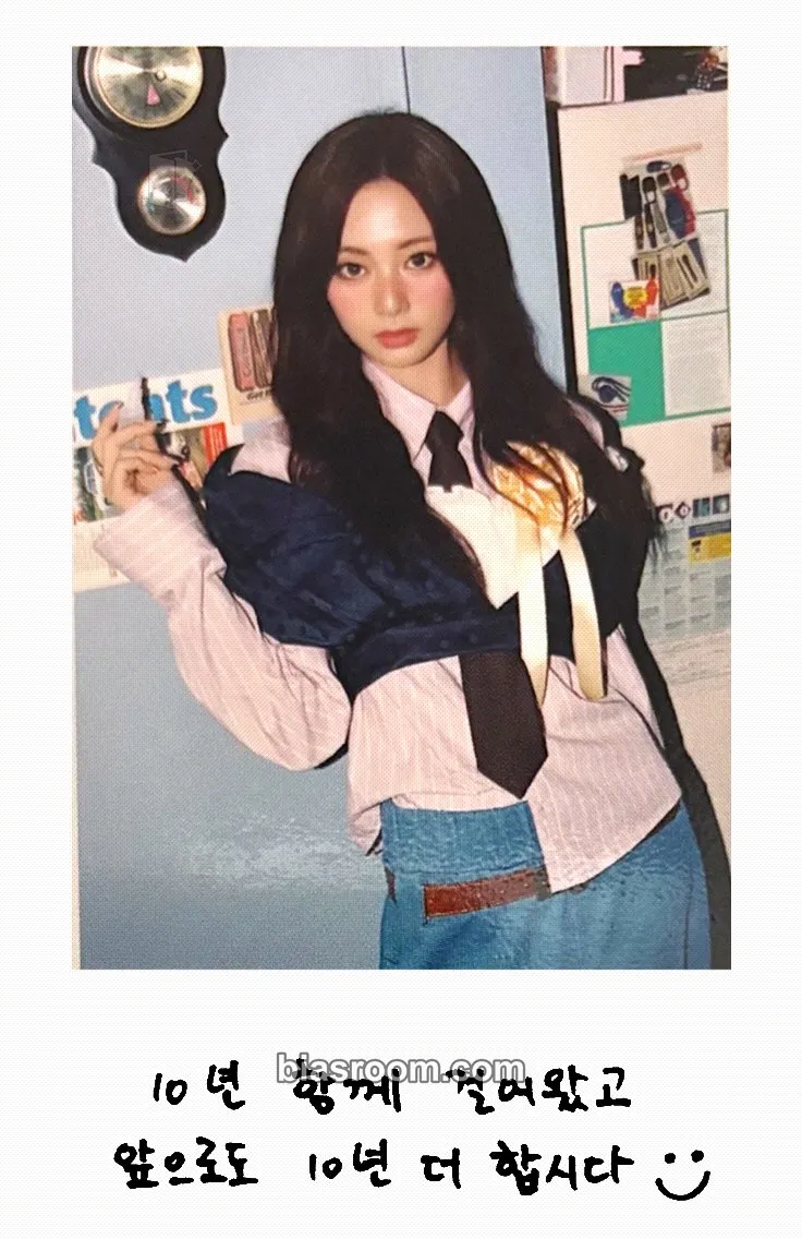 Tzuyu TEN: The Story Goes On Photocard - TWICE - TWICE K-pop photocard