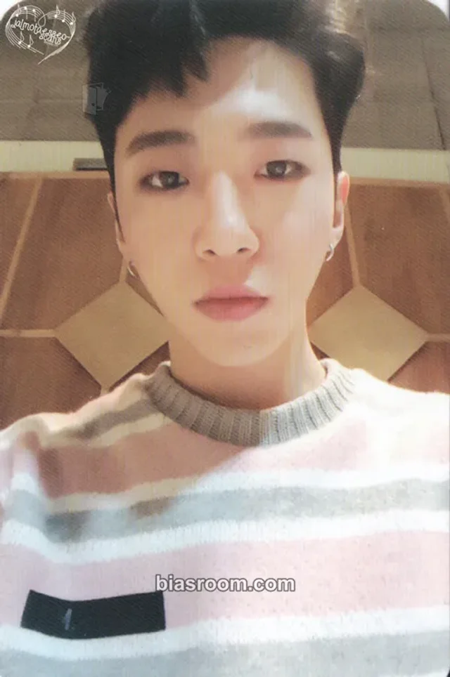 BANG&JUNG&YOO&MOON - Yongguk - Carnival Album special version album photocard bad image - replace