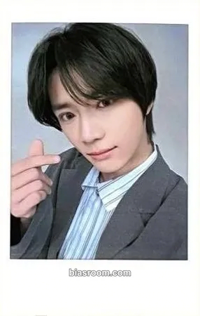Beomgyu Act: Promise Photocard - TOMORROW X TOGETHER - TOMORROW X TOGETHER K-pop photocard