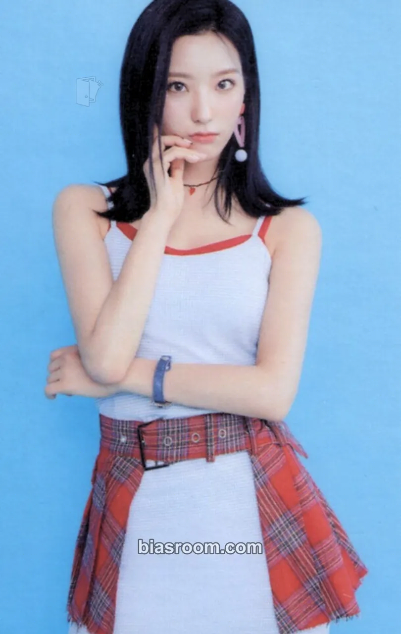 Saerom Fun Factory Photocard - fromis_9 - fromis_9 K-pop photocard