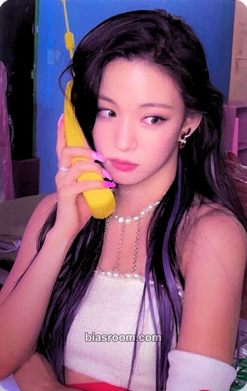 Chaeyoung Talk & Talk Photocard - fromis_9 - fromis_9 K-pop photocard