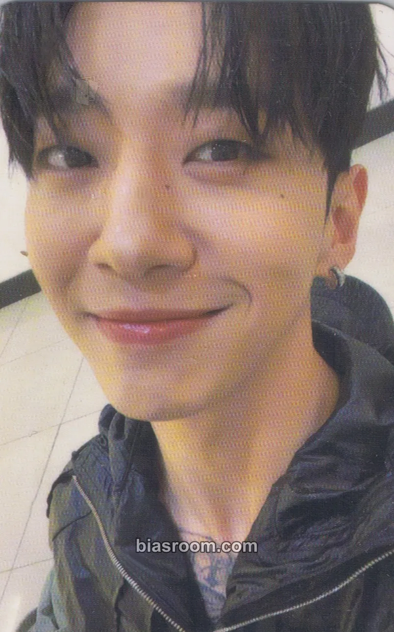 Yongguk The Colors of Bang Yong Guk US Tour Photocard - BANG&JUNG&YOO&MOON - BANG&JUNG&YOO&MOON K-pop photocard