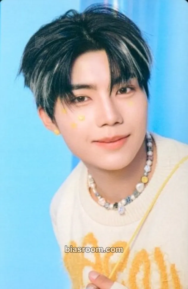Gunwook Prezent Photocard - ZEROBASEONE - ZEROBASEONE K-pop photocard