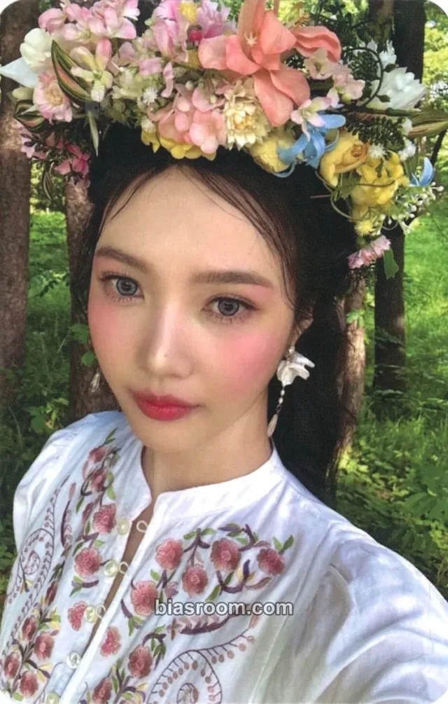 Red Velvet - Joy - Cosmic Album album photocard target exclusive