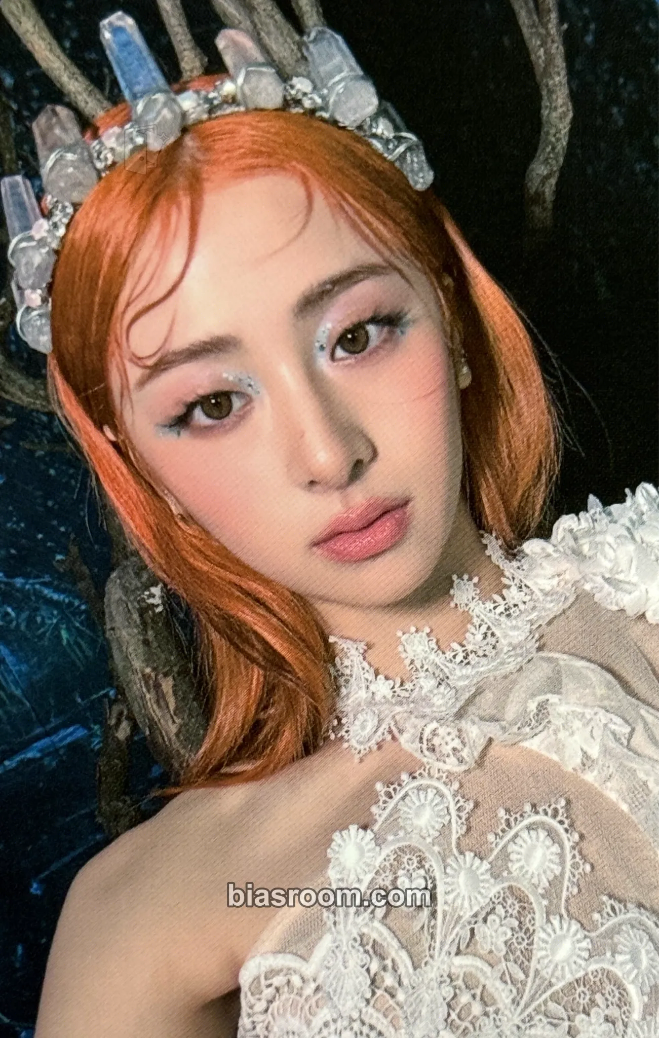 Huh Yunjin EASY Photocard - LE SSERAFIM - LE SSERAFIM K-pop photocard