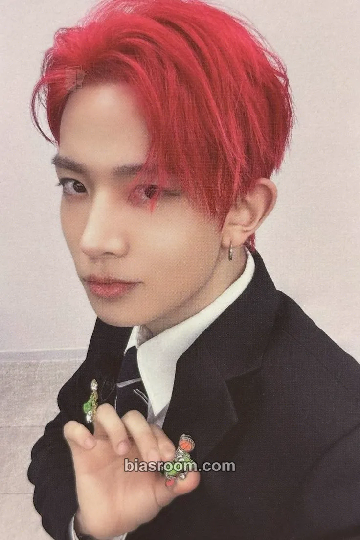 Heeseung Artist-Made Collection Photocard - ENHYPEN - ENHYPEN K-pop photocard