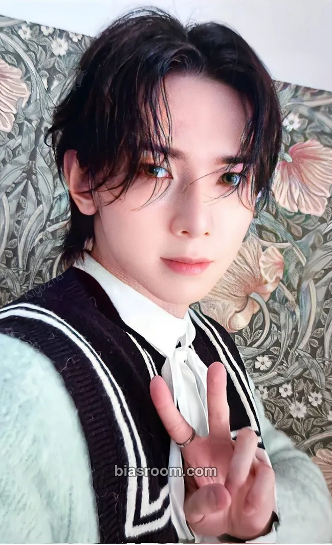 Yeosang 4th Atiny Membership kit Photocard - ATEEZ - ATEEZ K-pop photocard