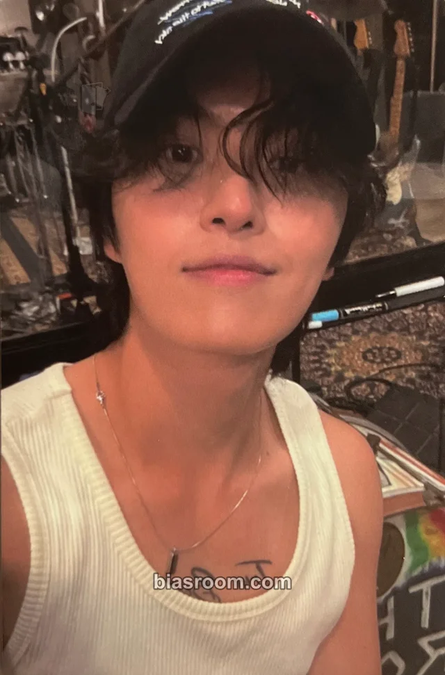 The Rose - Hajoon - Once Upon a WRLD Tour Event tour merch