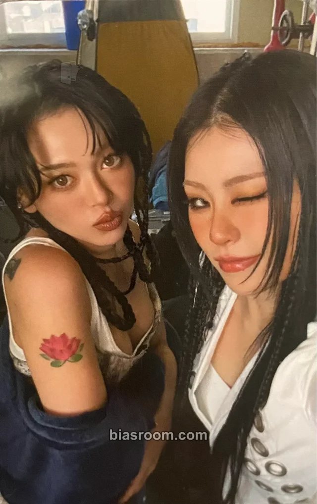 Kim Seri/AleXa - Kim Seri/AleXa - Vital Check Kik5o x AleXa Album album photocard unit