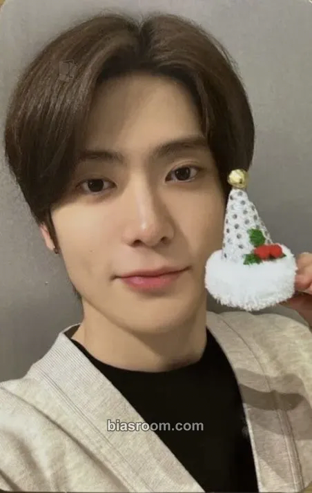 Jaehyun Pink Christmas 2022 Photocard - NCT - NCT K-pop photocard