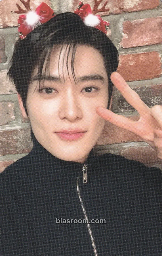 Jaehyun Pink Christmas 2023 Photocard - NCT - NCT K-pop photocard