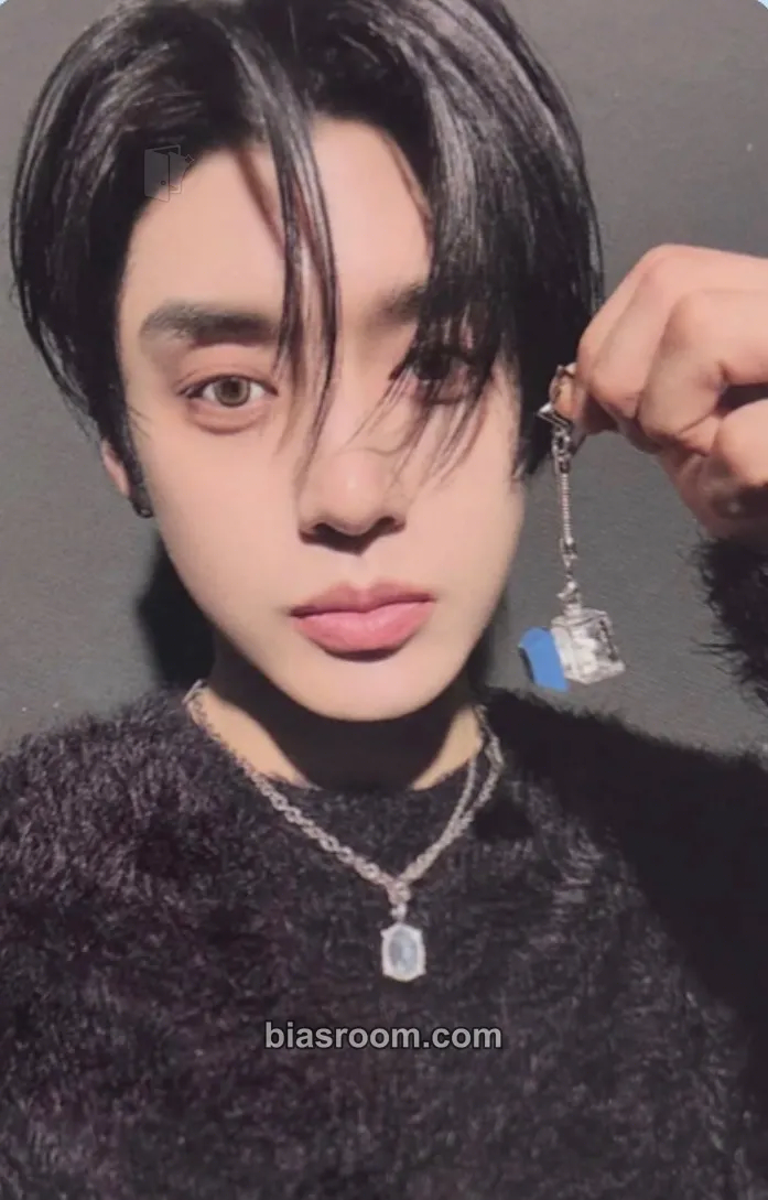 Jiwoong Blue Paradise Photocard - ZEROBASEONE - ZEROBASEONE K-pop photocard