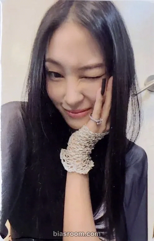 Annie FAMOUS Photocard - ALLDAY PROJECT - ALLDAY PROJECT K-pop photocard