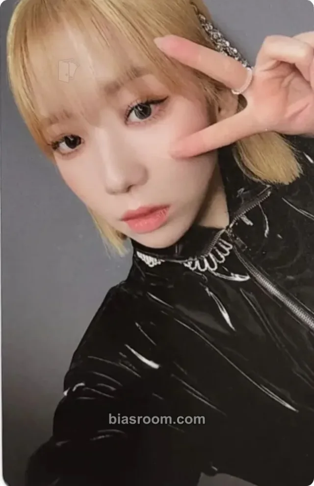CLASS:y - Hyungseo - CLASS IS OVER Album album photocard