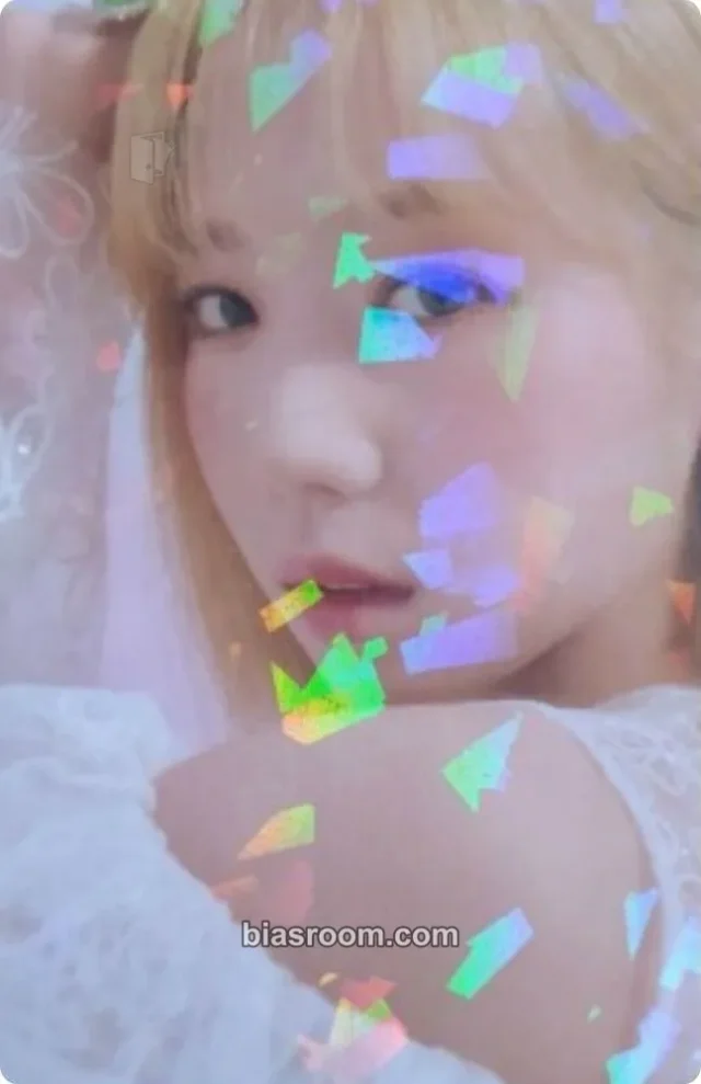 CLASS:y - Hyungseo - CLASS IS OVER Album album photocard holographic (hologram)
