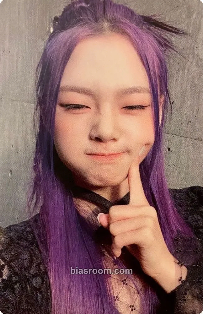 Boeun CLASS IS OVER Photocard - CLASSy - CLASSy K-pop photocard