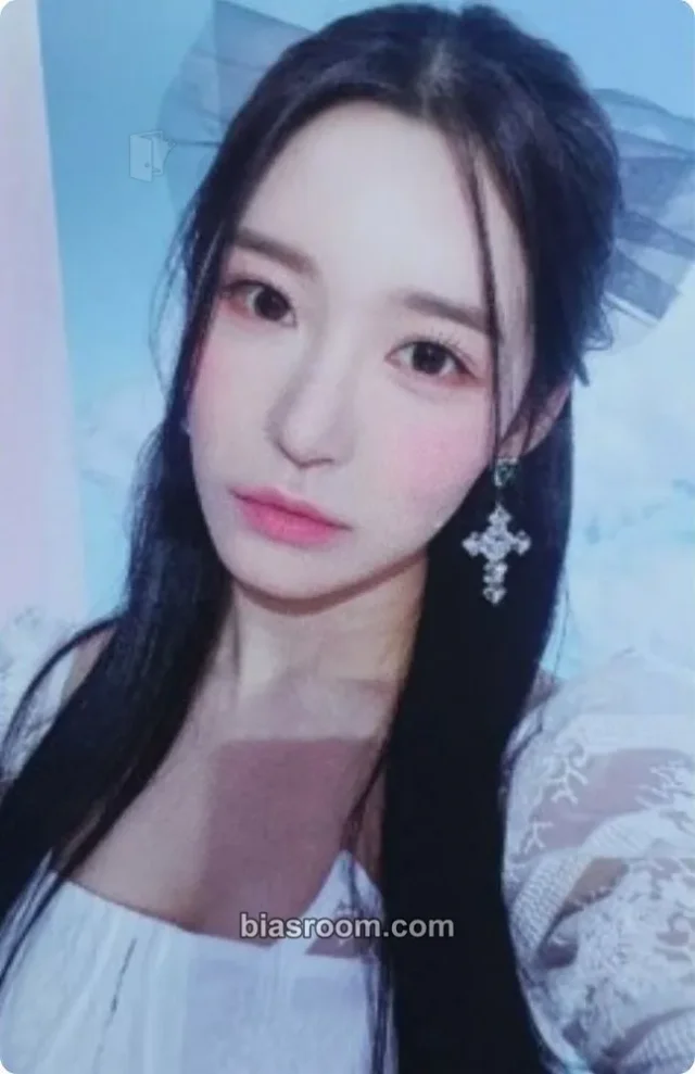 CLASS:y - Hyungseo - CLASS IS OVER Album platform version album photocard
