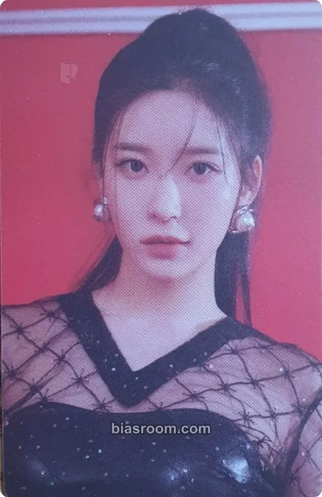 CLASS:y - Hyungseo - CLASS IS OVER Album album photocard platform version pvc card