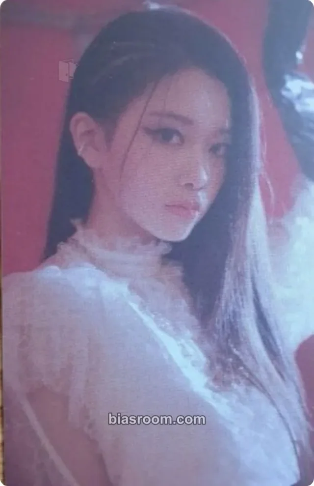 CLASS:y - Hyungseo - CLASS IS OVER Album album photocard platform version pvc card