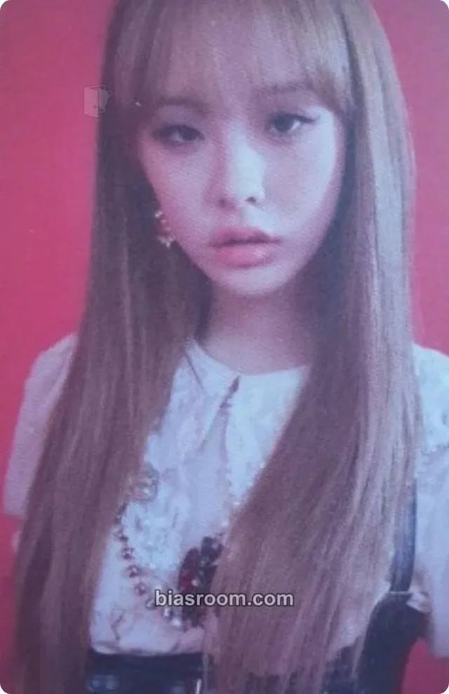 CLASS:y - Hyungseo - CLASS IS OVER Album album photocard platform version pvc card