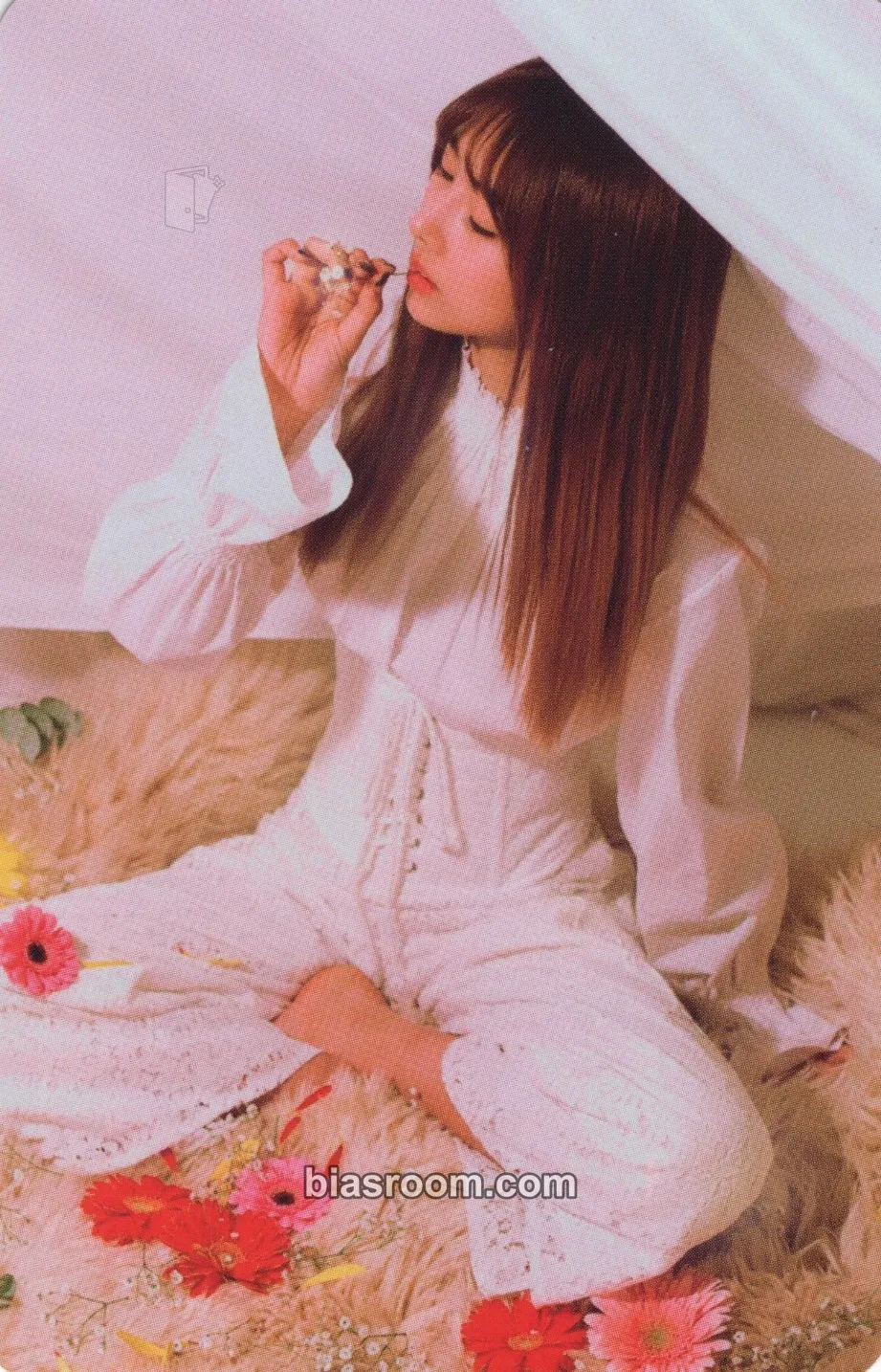 Yoohyeon Fall asleep in the mirror Photocard - Dreamcatcher - Dreamcatcher K-pop photocard