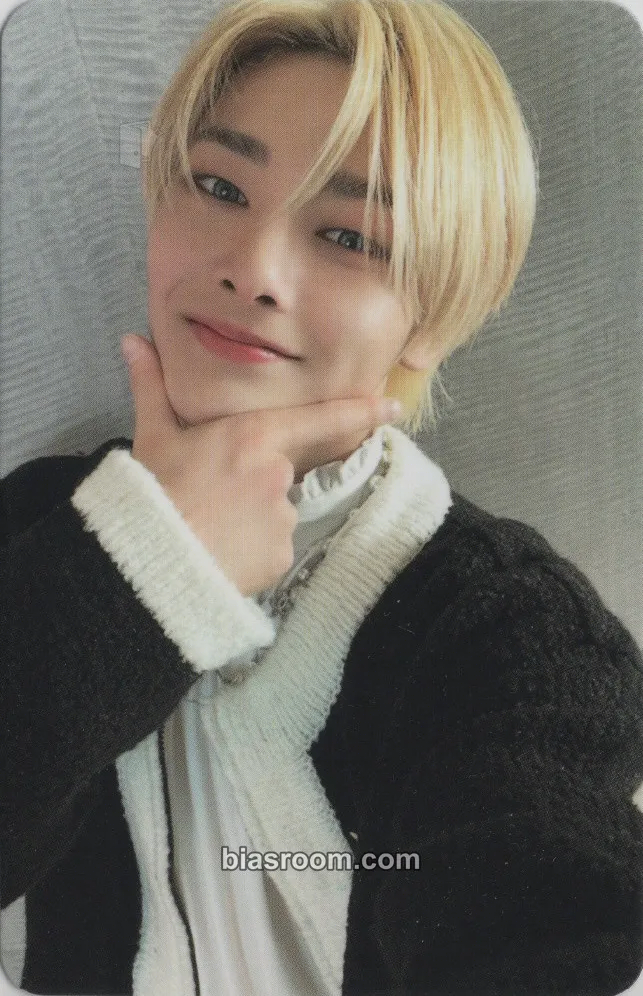 I.N ‘Stay In STAY’ in Jeju Third Photobook Photocard - Stray Kids - Stray Kids K-pop photocard