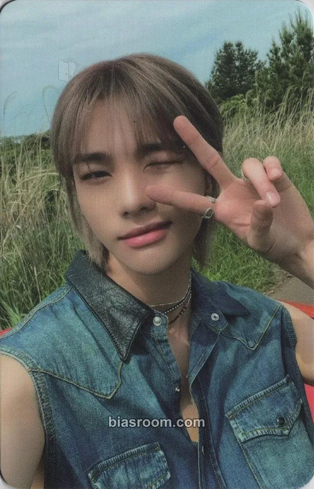 Hyunjin ‘Stay In STAY’ in Jeju Third Photobook Photocard - Stray Kids - Stray Kids K-pop photocard