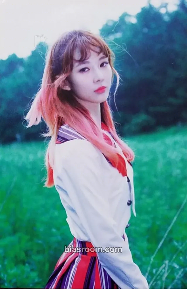 Yoohyeon Prequel Photocard - Dreamcatcher - Dreamcatcher K-pop photocard