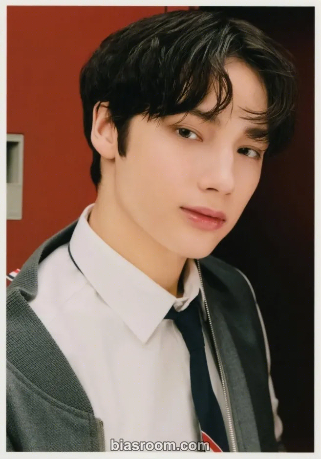 Huening Kai Drama Photocard - TOMORROW X TOGETHER - TOMORROW X TOGETHER K-pop photocard