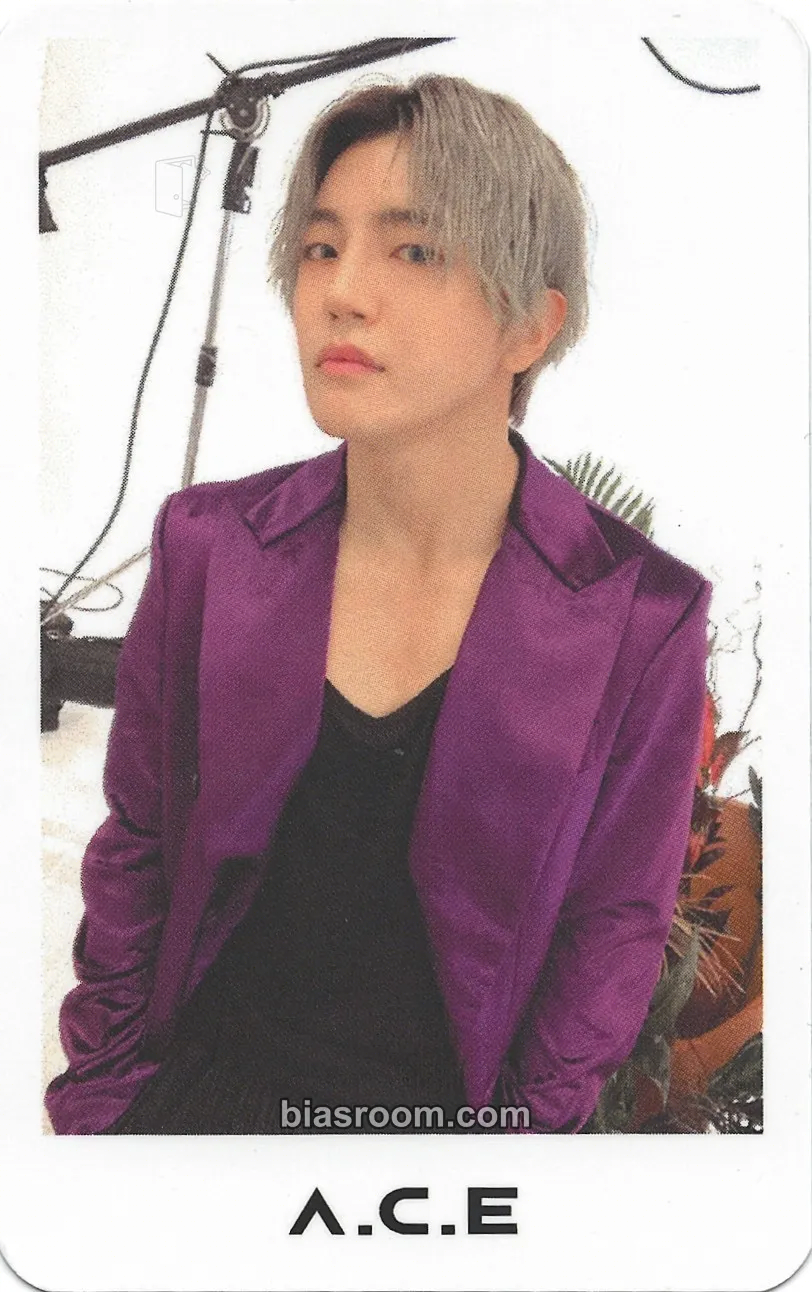 Lee Jiham HJZM : The Butterfly Phantasy Photocard - A.C.E - A.C.E K-pop photocard